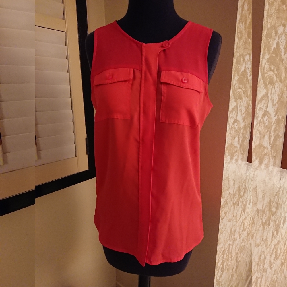 NWOT Coral Poppy BCBG MaxAzria Sleeveless Blouse